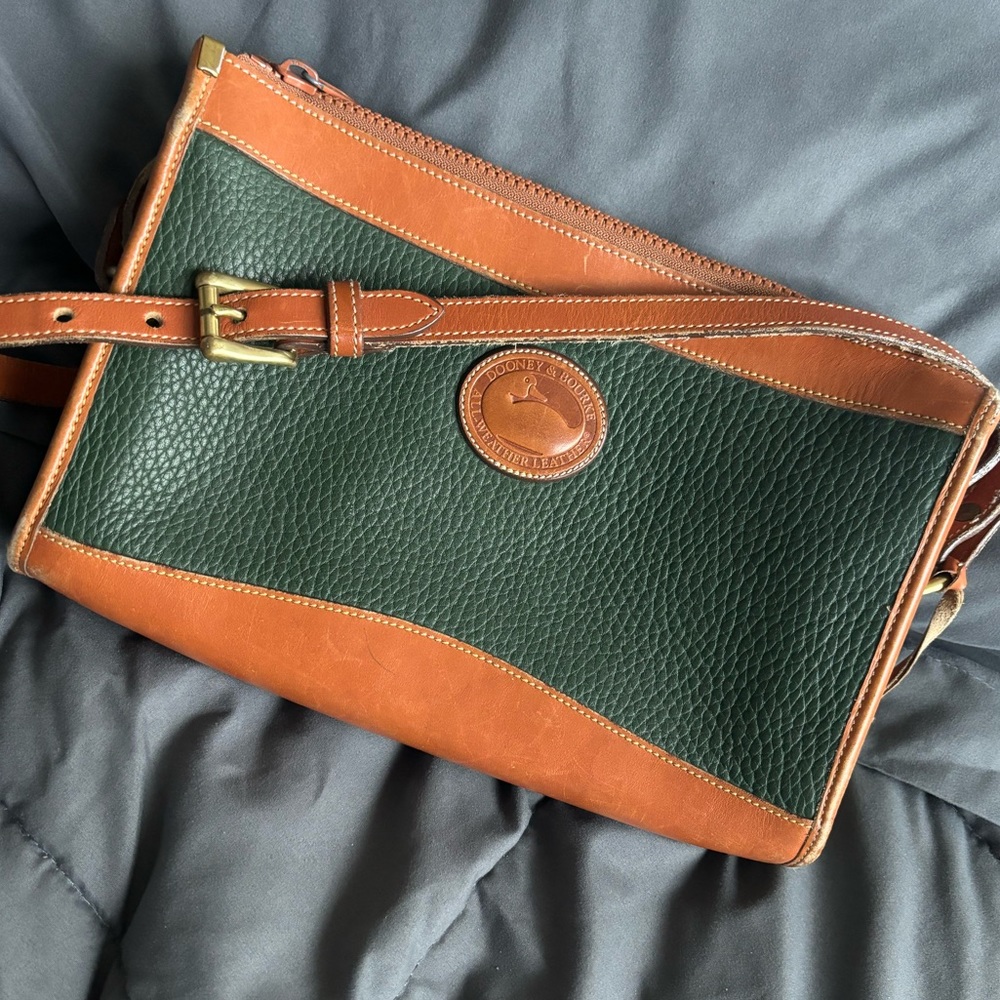 VINTAGE DOONEY & BURKE Crossbody Bag